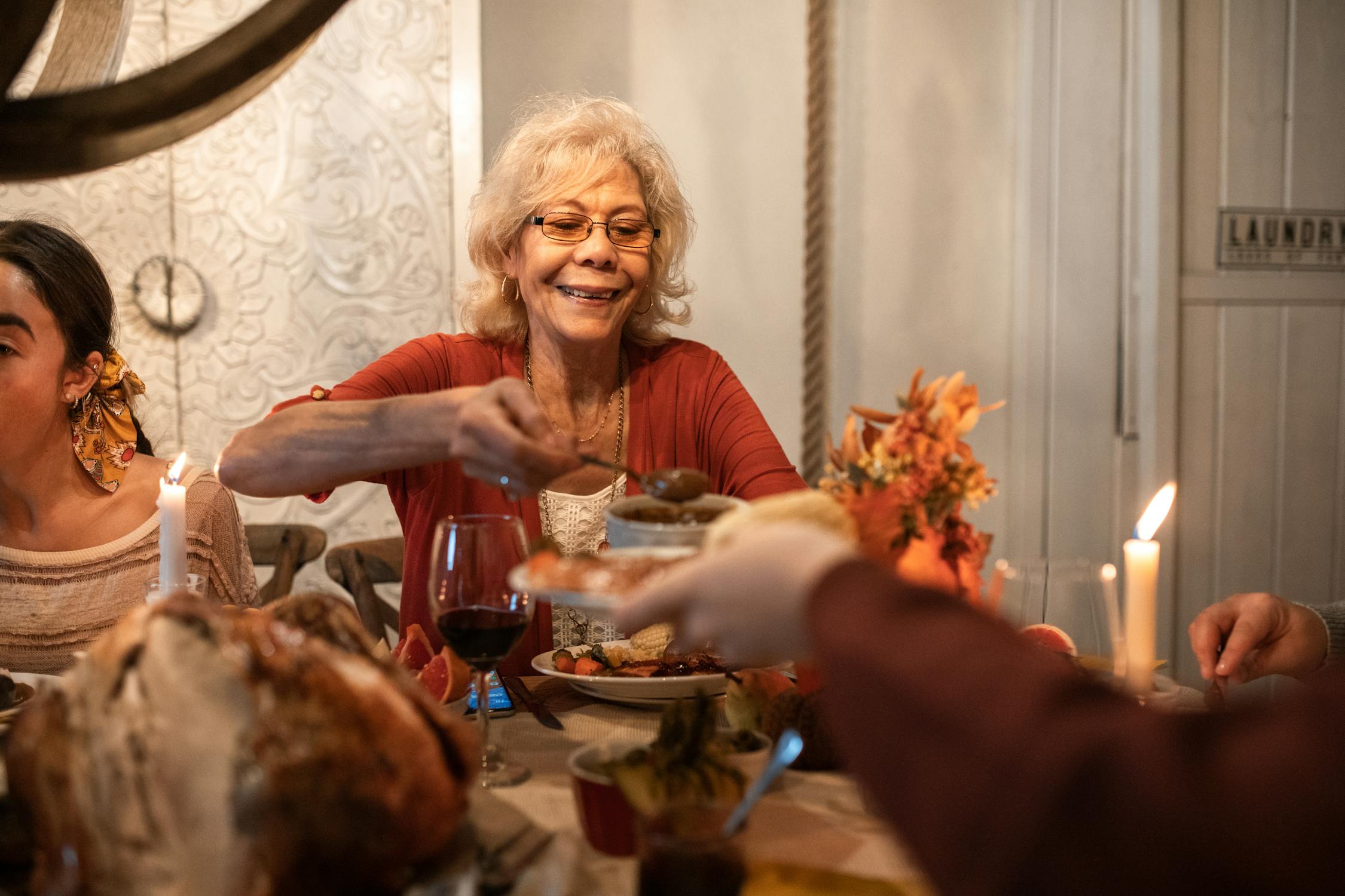 Guide to Take Care of Your Loved Ones When They Have Dysphagia (Difficulty Swallowing) Issues